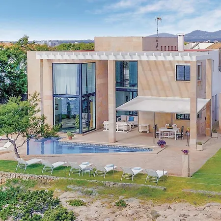 Holiday home Amazing In With House Sea View