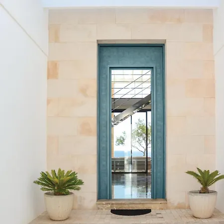 Amazing In With House Sea View